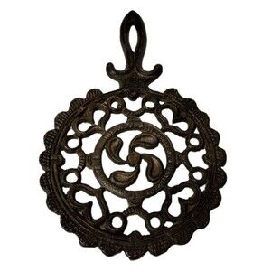Vintage Tulip Cast Iron Footed Trivet Hot Plate Round Hearts Fan Wall Hanging